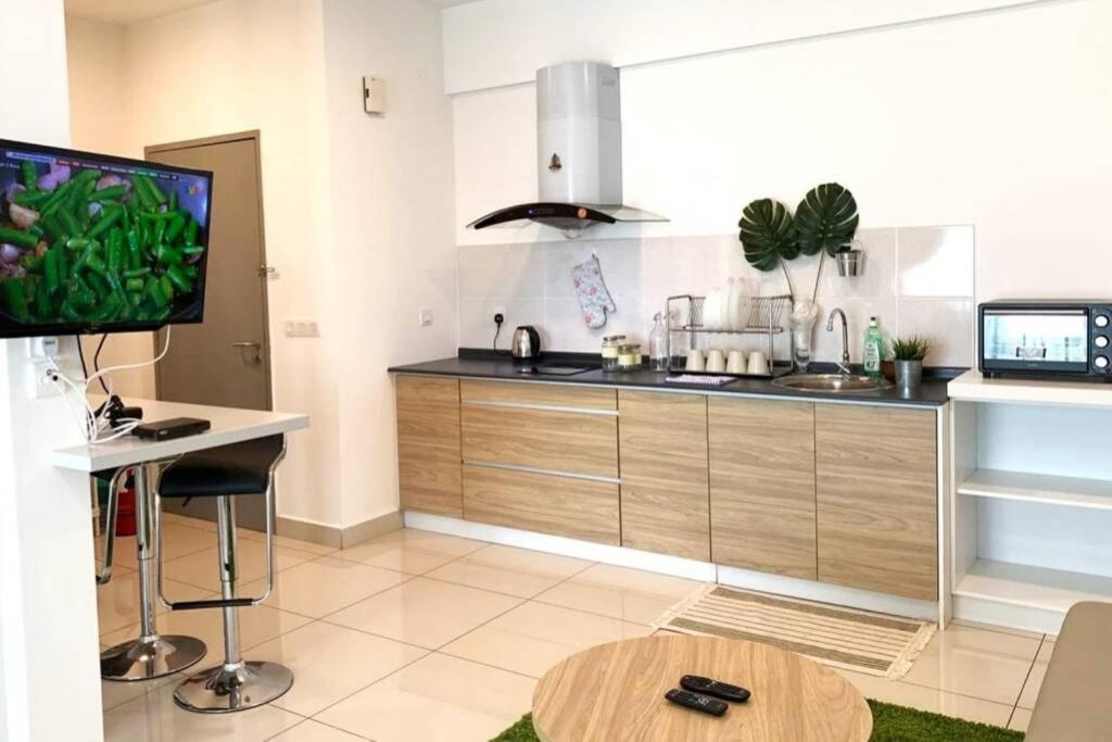 ZY Studio @ EVO SOHO Bangi [ASTRO WiFi NETFLIX] Bagian luar foto